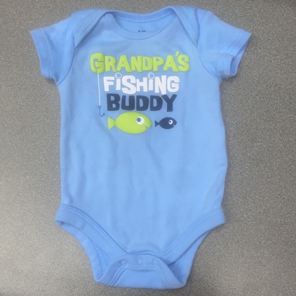 2 0-3 month onesies with hand knitted new born hat - Picture 6 of 9